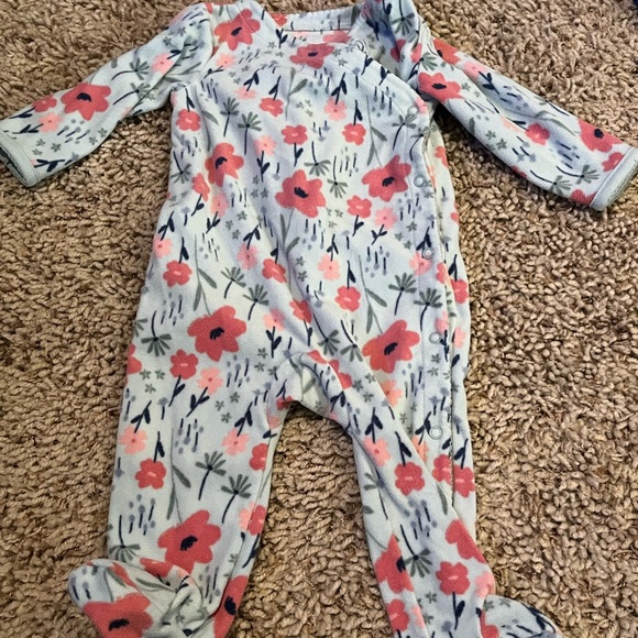 Girls fall/winter lot size 9 months - Picture 2 of 5